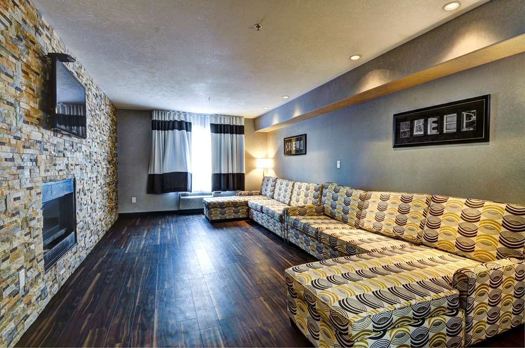 Home Inn & Suites - Swift Current Ruang foto