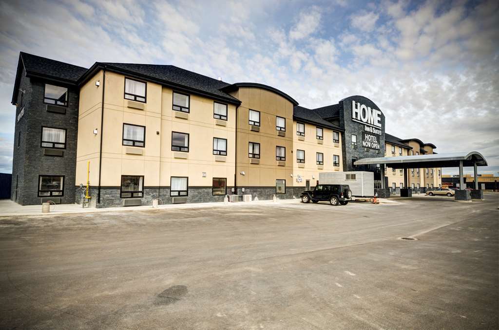 Home Inn & Suites - Swift Current Bagian luar foto